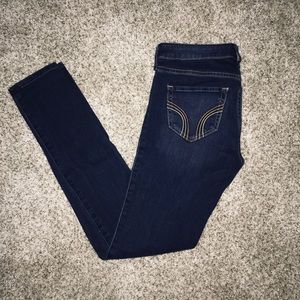 Hollister dark wash skinny jeans!